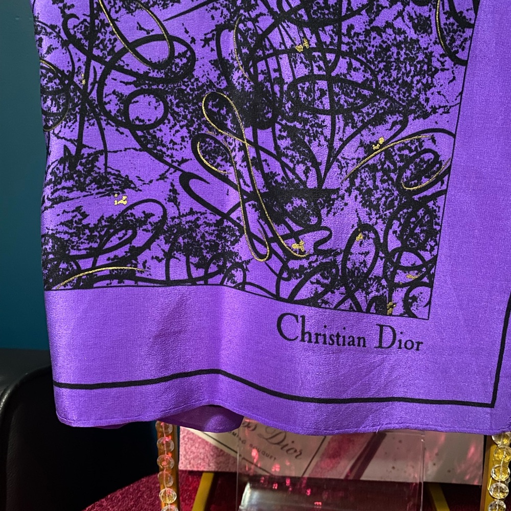 NWT! CHRISTIAN DIOR SCARF